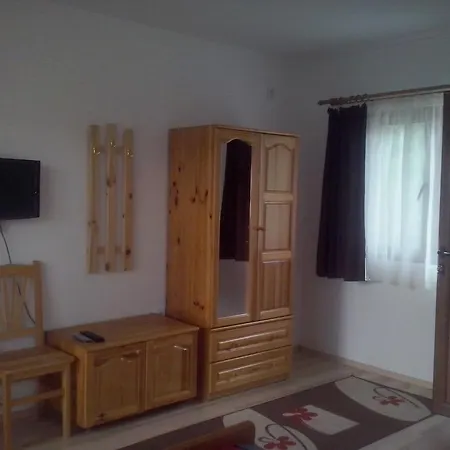 Friends Vendégház Emen