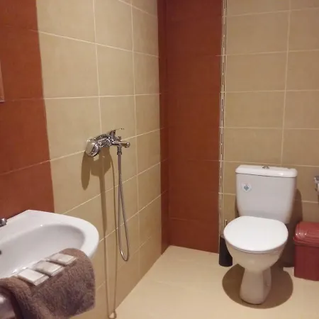 Friends Vendégház Emen